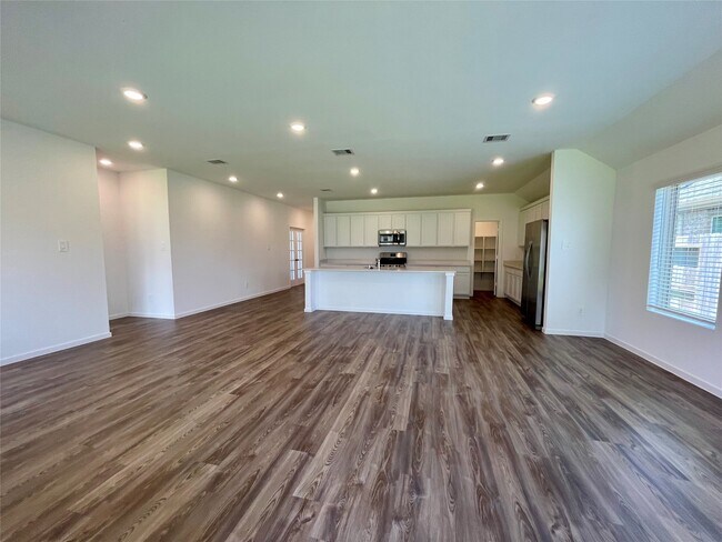 Building Photo - 17202 Coppice Oak Dr