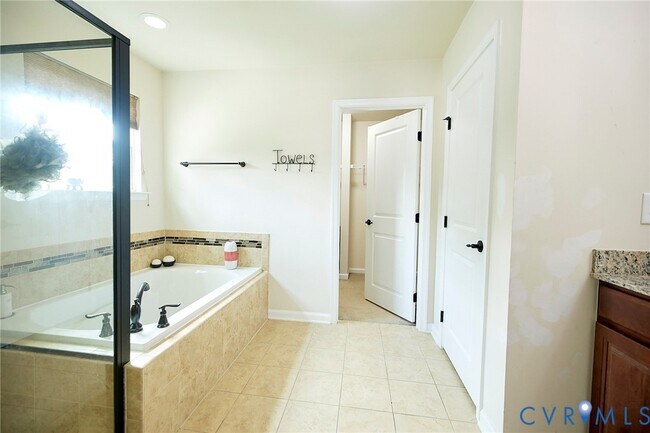 Building Photo - 11513 Hainesland Dr