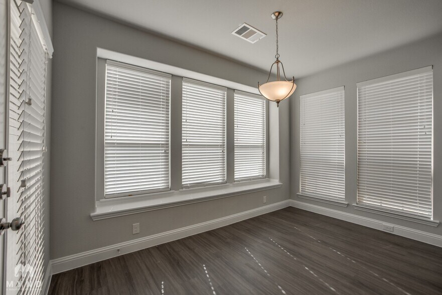 Building Photo - 3100 Damsel Sauvage Ln