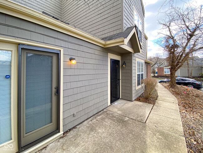 Building Photo - 9467 Wimbledon Ct