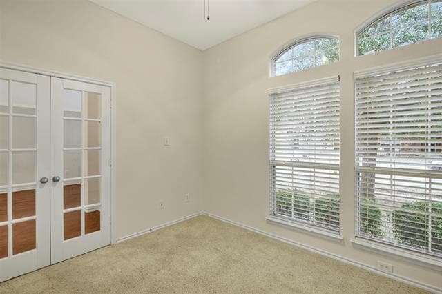 Building Photo - 9205 Regal Oaks Dr