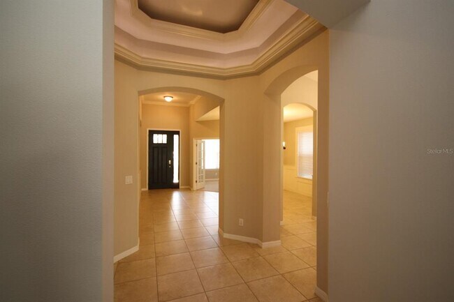 Building Photo - 8827 Sentiero Dr