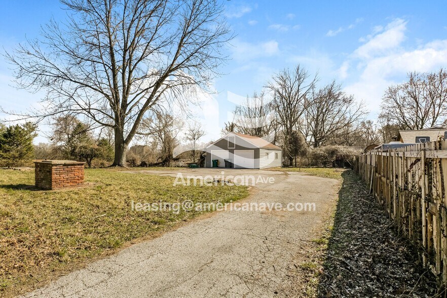 Building Photo - 2480 Redman Rd