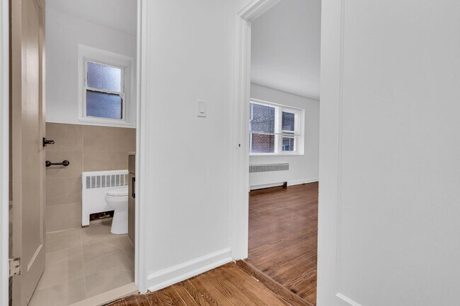 Building Photo - 249 W Jersey St