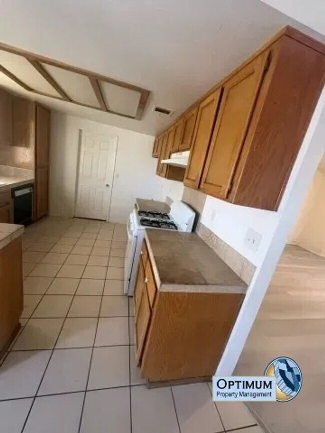 Building Photo - 15286 Del Norte Dr