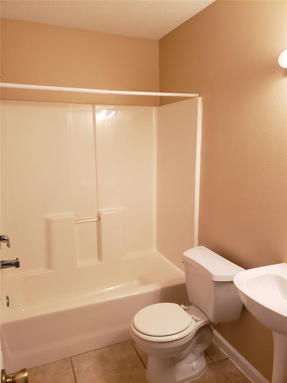 Building Photo - 32 Zoeller Ct