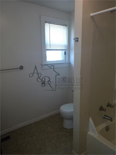 Building Photo - 209 E 22nd St