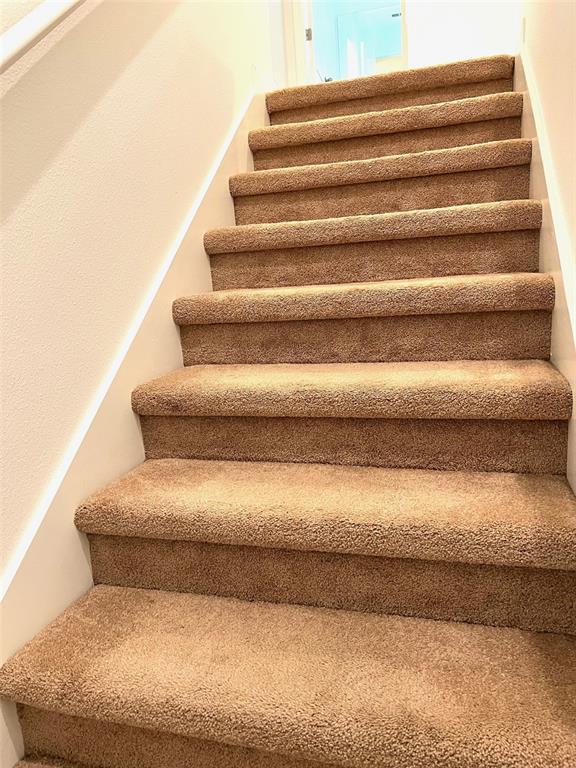 Building Photo - 7681 Fordson Ln