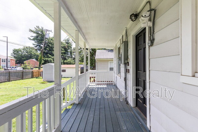 Building Photo - 5409 Blue Ridge Ave