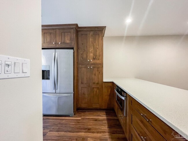 Building Photo - 3300 N Sugartree St