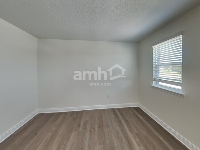 Building Photo - 3715 Center Cove Lane