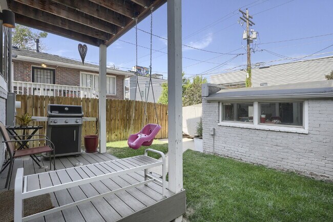 Building Photo - Charming Home in the Baker Neighborhood!