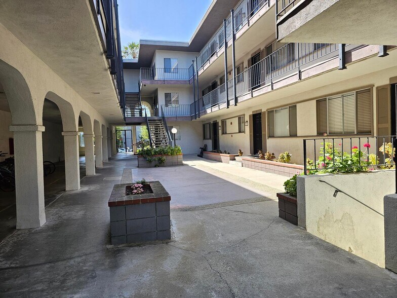 Building Photo - 20810 Amie Ave
