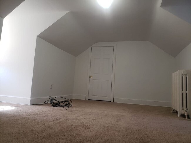 Building Photo - 409 E Orange St