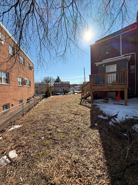 Building Photo - 41 Tuckerman St NW