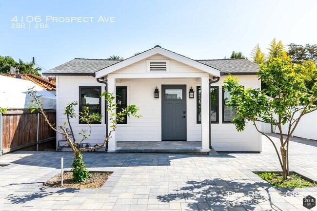 Building Photo - Newly Re-Imagined 2 Bed/ 2 Bath Backhouse ...