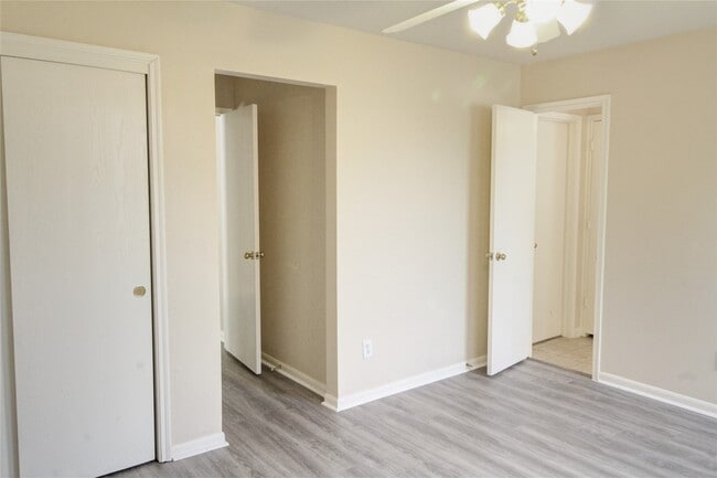 Building Photo - 5530 Violet Path Ln