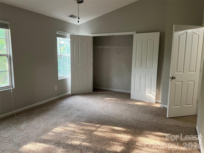 Building Photo - 13450 Delstone Dr