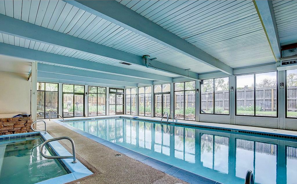 Heated indoor pool & hot tub - 2227 Canyon Blvd
