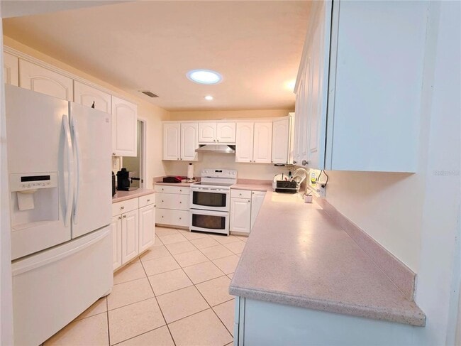 Building Photo - 2305 NW 48th Terrace