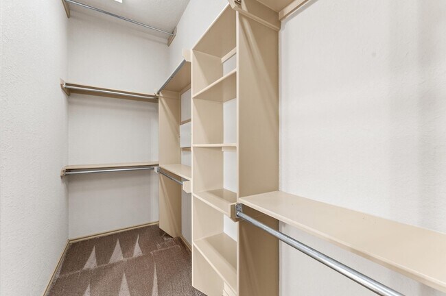 Building Photo - 1830 Katlyn Ln