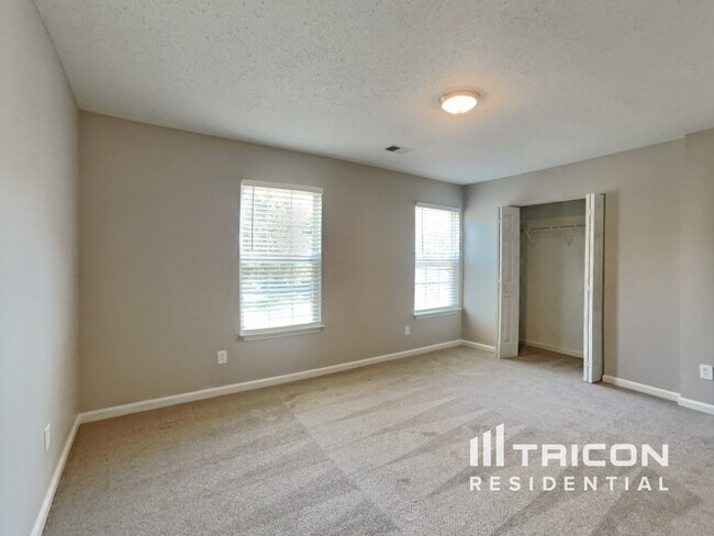 Building Photo - 3622 Evanston Way