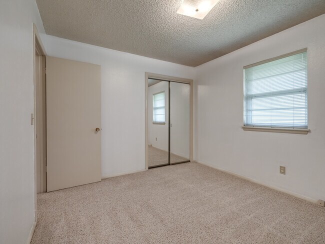 Building Photo - 6721 St Mary's Cir