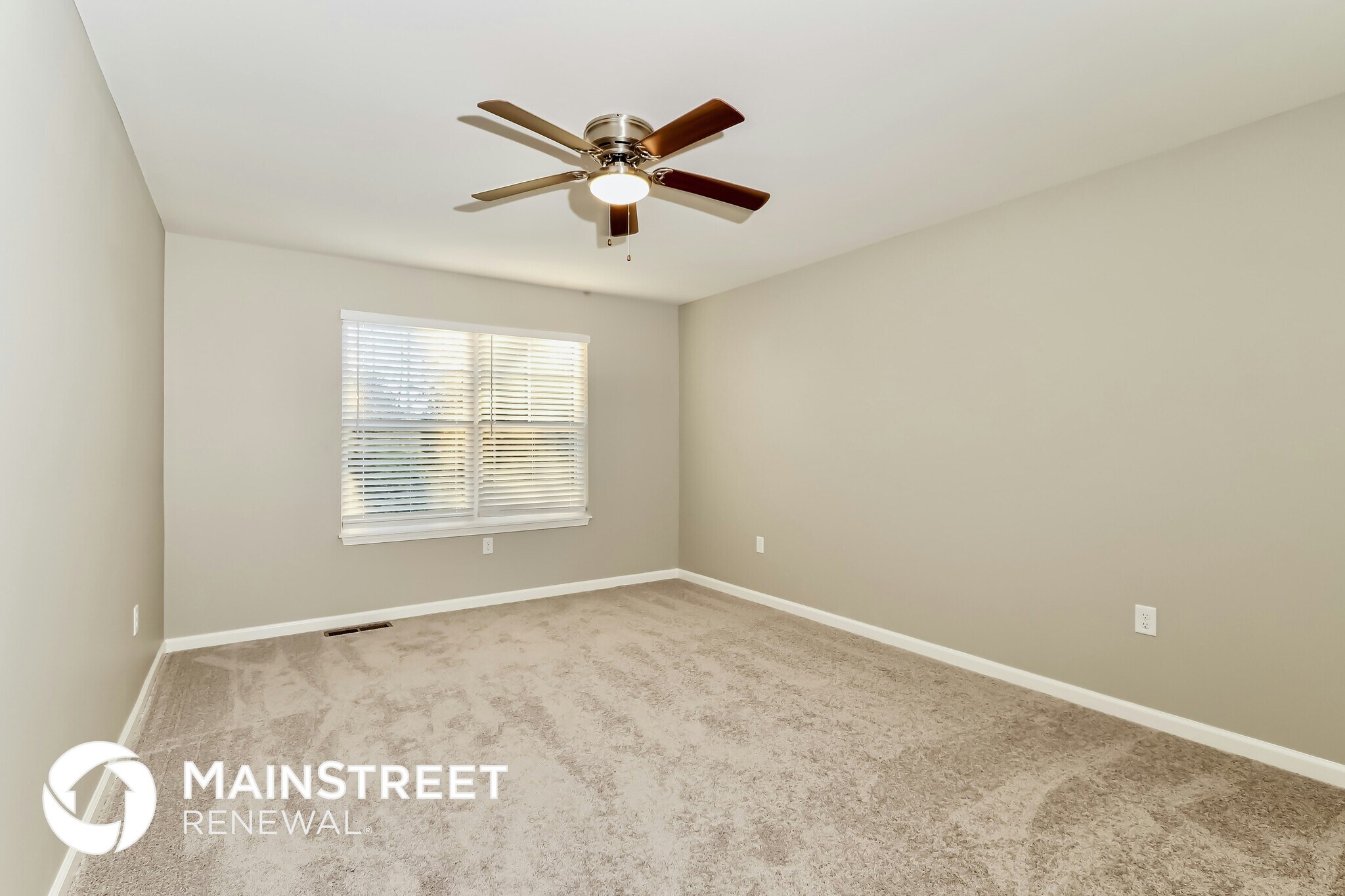 Building Photo - 2073 Paddle Wheel Dr