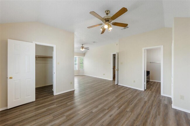 Building Photo - 1717 Parkfield Cove