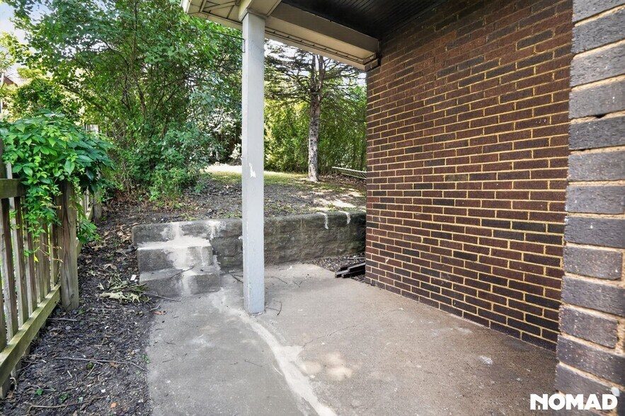 Building Photo - 523 Ridge Ave