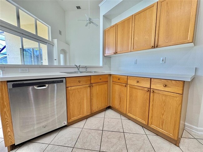 Building Photo - 8029 King Palm Cir