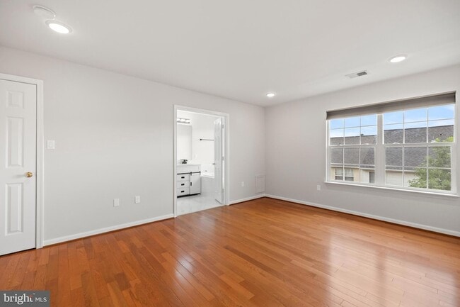 Building Photo - 2448 Rolling Plains Dr
