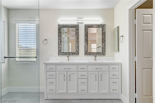 Building Photo - 9016 Pine Mission Ave