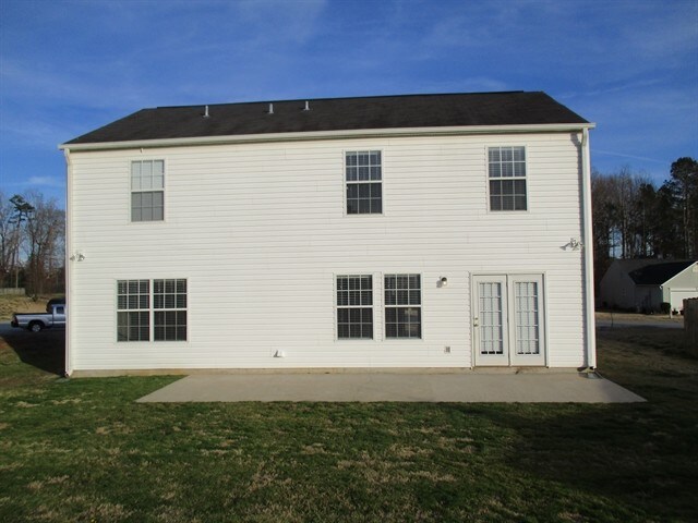 Building Photo - 611 Westbury Way