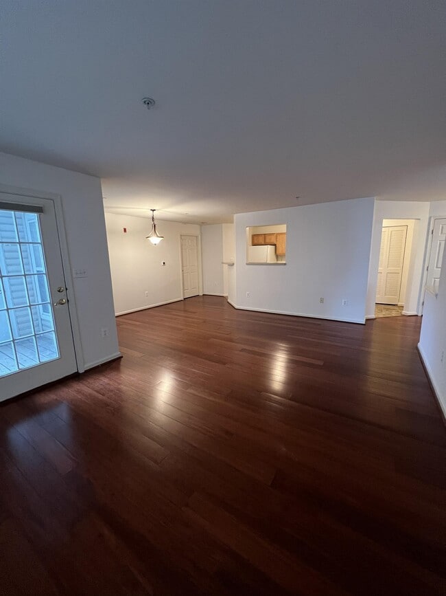 Primary Photo - 500 Marshall Ct