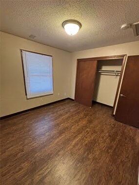 Building Photo - 1108 10th St