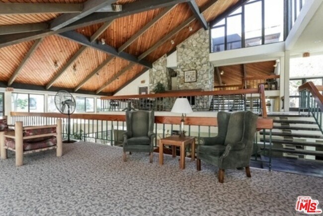 Building Photo - 7765 W 91st St