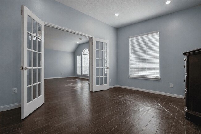 Building Photo - 1803 W Welsford Dr