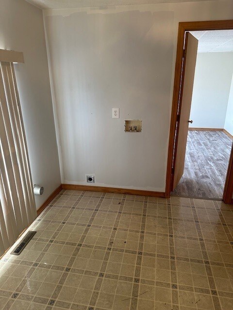 Building Photo - 131 Alameda Rd