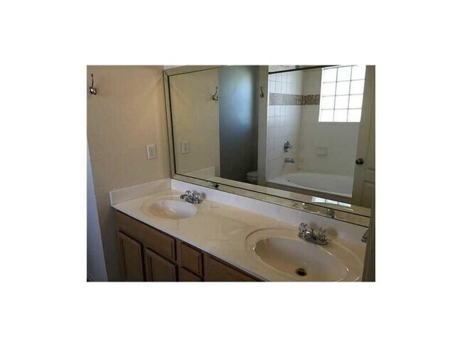 Building Photo - 14237 Desert Stone Dr