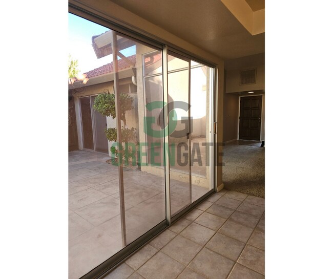Building Photo - 3557 Claremont Ave