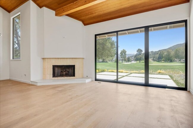 Building Photo - 9503 Alder Ct