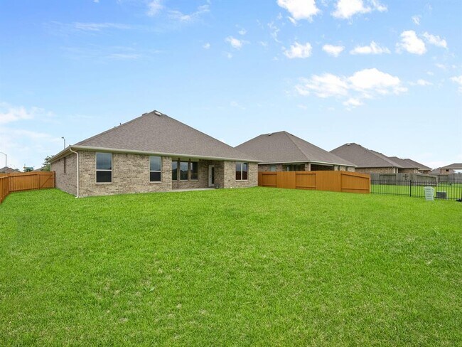 Building Photo - 4919 Bella Danielle Ct