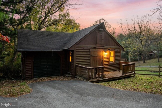 Building Photo - 15024 Wheeler Ln