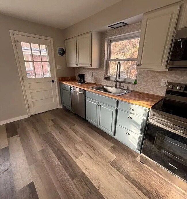 Building Photo - This fully renovated home is located on Graham Avenue in Monessen