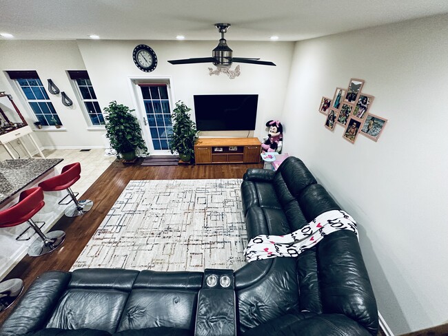 Building Photo - 72 Andrews Way