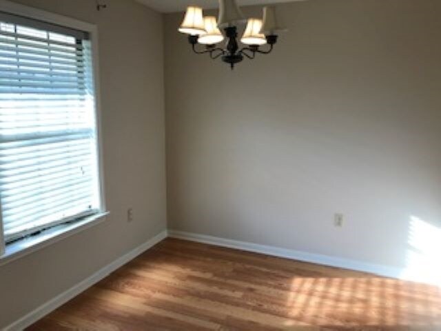 Building Photo - 3219 Elmore Park Rd