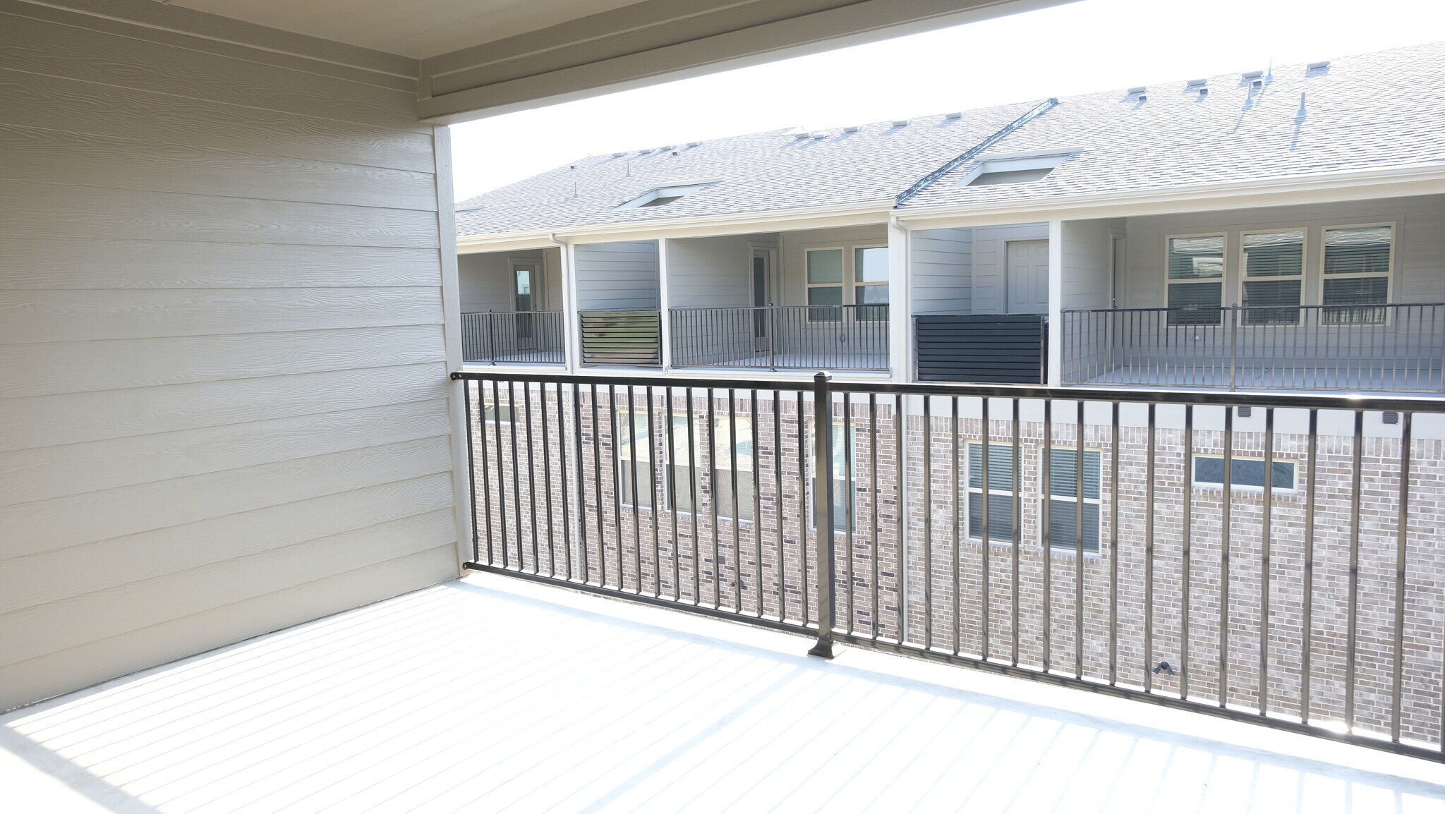 Building Photo - 332 Blackthorne Dr