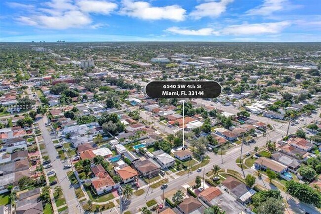 Building Photo - 6540 SW 4th St