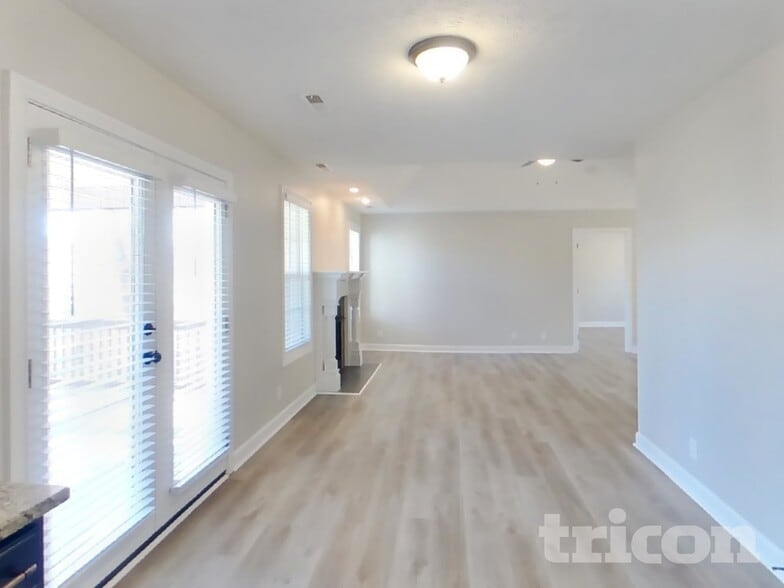Building Photo - 3657 Fox Tail Dr